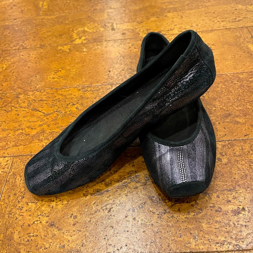 Auri Jamie Women’s Leather Flats - 9.5 - Picture 1 of 8